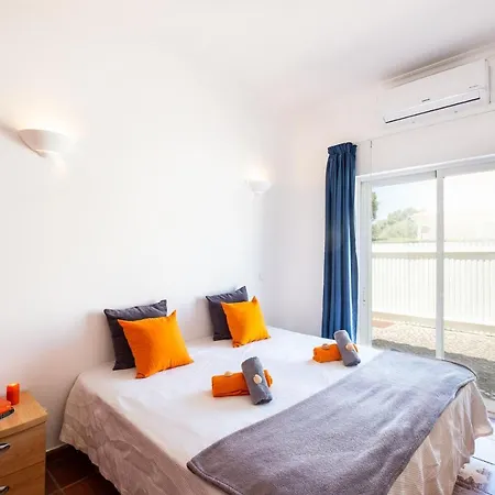 Bermudas - Moradia Tranquila Com Piscina Aquecivel E Bbq Em Albufeira